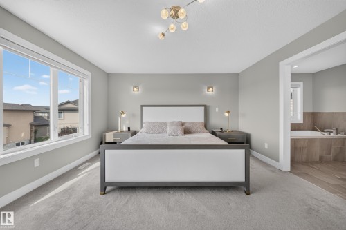 7640 179 Avenue Nw, Edmonton, AB - Indoor Photo Showing Bedroom