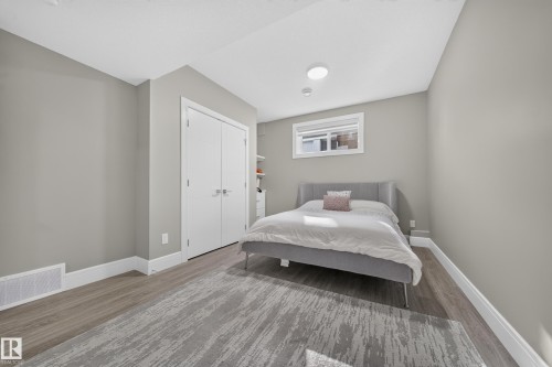 7640 179 Avenue Nw, Edmonton, AB - Indoor Photo Showing Bedroom