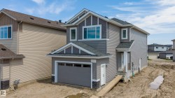415 Munn Court  Leduc, AB T9E 0J9