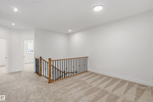 415 Munn Court, Leduc, AB - Indoor Photo Showing Other Room