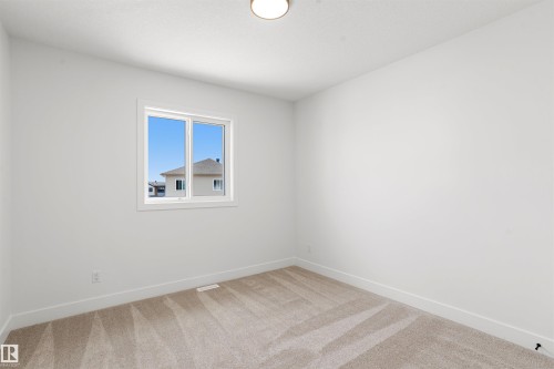 415 Munn Court, Leduc, AB - Indoor Photo Showing Other Room