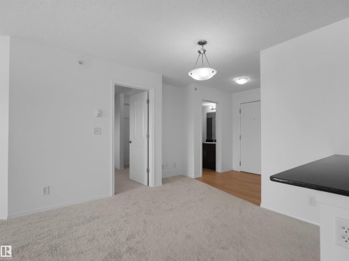 #405 534 Watt Bv Sw, Edmonton, AB - Indoor Photo Showing Other Room