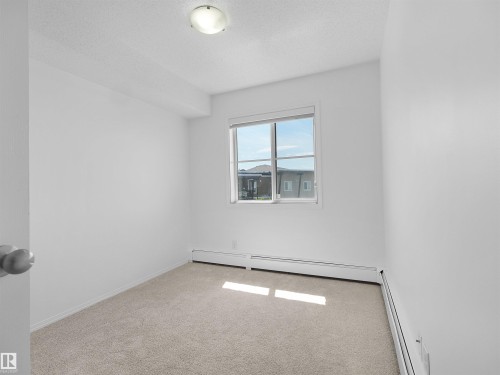 #405 534 Watt Bv Sw, Edmonton, AB - Indoor Photo Showing Other Room