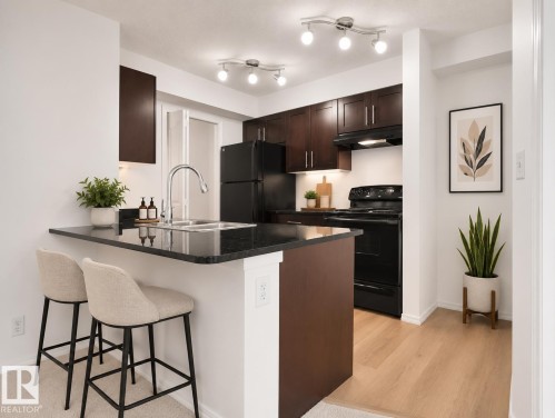 #405 534 Watt Bv Sw, Edmonton, AB - Indoor Photo Showing Kitchen