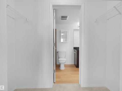 #405 534 Watt Bv Sw, Edmonton, AB - Indoor Photo Showing Bathroom