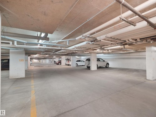 #405 534 Watt Bv Sw, Edmonton, AB - Indoor Photo Showing Garage