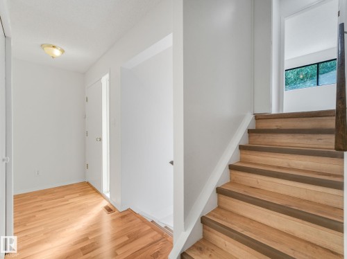 91 Amherst Crescent, St. Albert, AB - Indoor Photo Showing Other Room