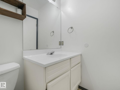 91 Amherst Crescent, St. Albert, AB - Indoor Photo Showing Bathroom