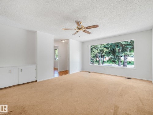 91 Amherst Crescent, St. Albert, AB - Indoor Photo Showing Other Room