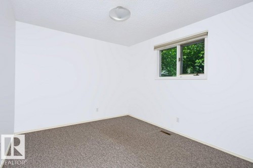 10057 91 Avenue Nw, Edmonton, AB - Indoor Photo Showing Other Room