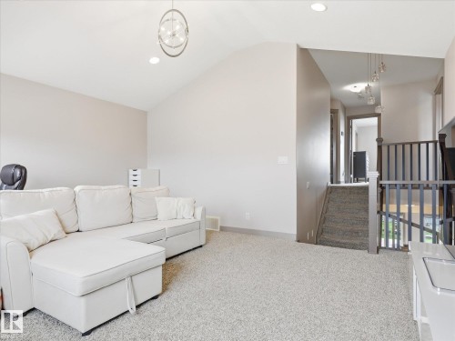 2115 Auxier Court Sw, Edmonton, AB - Indoor