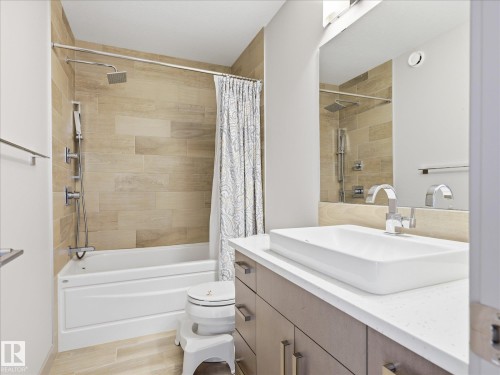 2115 Auxier Court Sw, Edmonton, AB - Indoor Photo Showing Bathroom