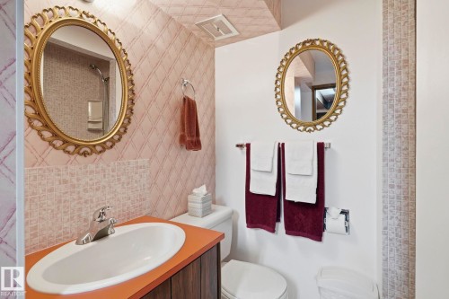 14511 83 Street Nw, Edmonton, AB - Indoor Photo Showing Bathroom