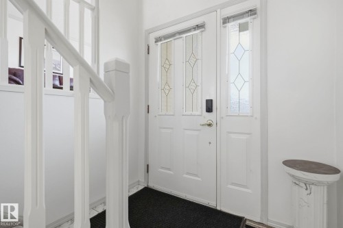 14511 83 Street Nw, Edmonton, AB - Indoor Photo Showing Other Room