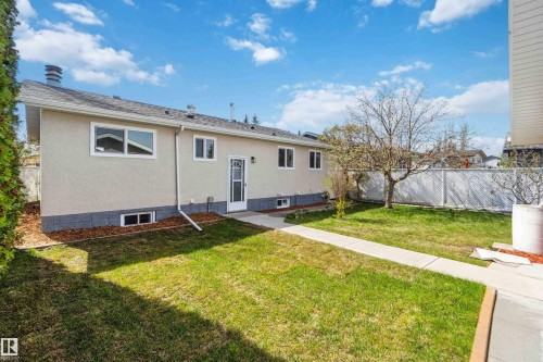 15015 95 Street, Edmonton, AB - Outdoor