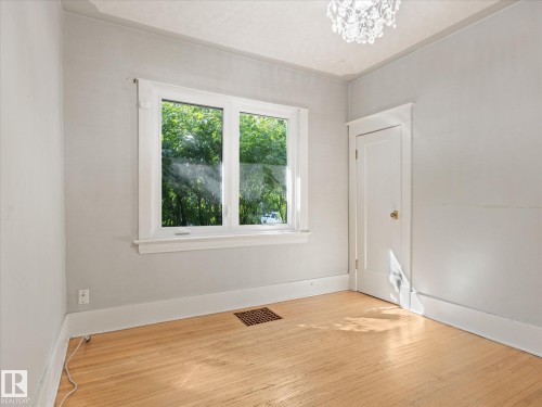 11331 66 Street Nw, Edmonton, AB - Indoor Photo Showing Other Room