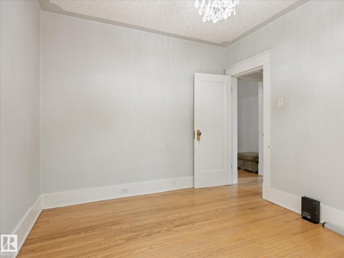 11331 66 Street Nw, Edmonton, AB - Indoor Photo Showing Other Room