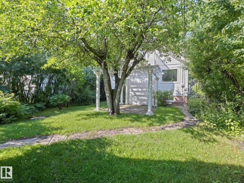 11331 66 Street Nw, Edmonton, AB - Outdoor
