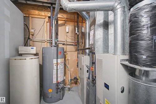 711 Butterworth Drive Nw, Edmonton, AB - Indoor Photo Showing Basement