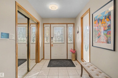 711 Butterworth Drive Nw, Edmonton, AB - Indoor Photo Showing Other Room