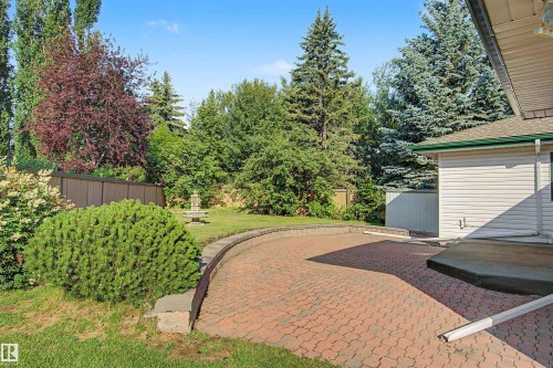 711 Butterworth Drive Nw, Edmonton, AB - Outdoor