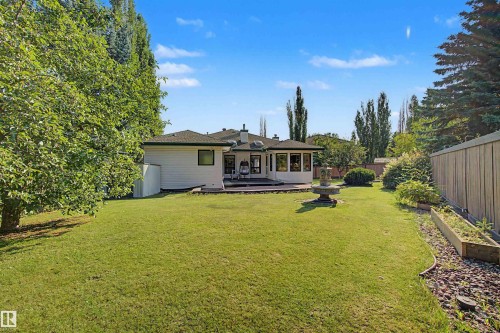 711 Butterworth Drive Nw, Edmonton, AB - Outdoor