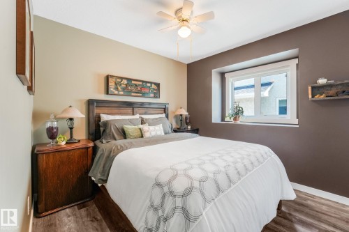 5809 48 Avenue, Beaumont, AB - Indoor Photo Showing Bedroom