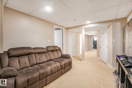 5809 48 Avenue, Beaumont, AB - Indoor