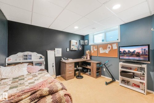 5809 48 Avenue, Beaumont, AB - Indoor Photo Showing Other Room