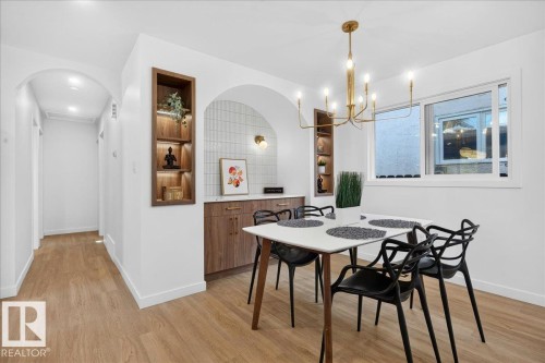 11604 35 Avenue Nw, Edmonton, AB - Indoor Photo Showing Dining Room