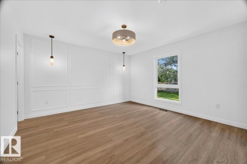11604 35 Avenue Nw, Edmonton, AB - Indoor Photo Showing Other Room