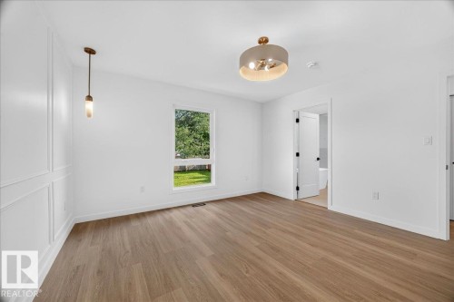 11604 35 Avenue Nw, Edmonton, AB - Indoor Photo Showing Other Room