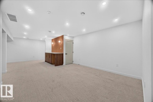 11604 35 Avenue Nw, Edmonton, AB - Indoor Photo Showing Other Room