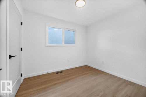 2nd upstairs bedroom - 11604 35 Avenue Nw, Edmonton, AB - Indoor Photo Showing Other Room