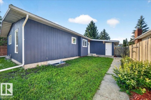 11604 35 Avenue Nw, Edmonton, AB - Outdoor