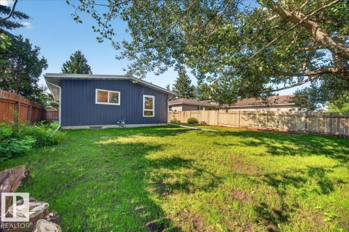 11604 35 Avenue Nw, Edmonton, AB - Outdoor With Backyard