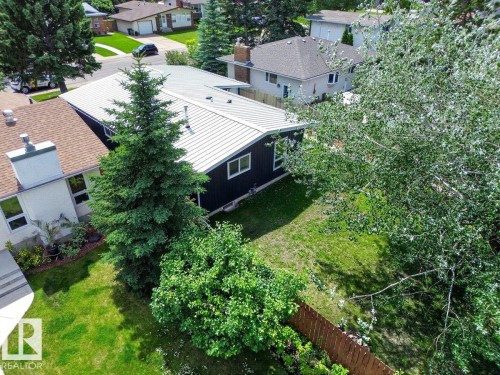 11604 35 Avenue Nw, Edmonton, AB - Outdoor