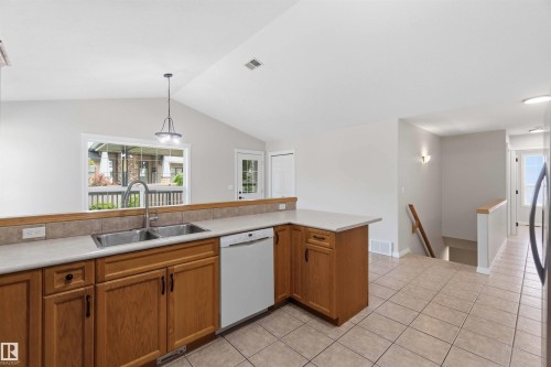 38 Willow Park Road, Stony Plain, AB - Indoor Photo Showing Kitchen With Double Sink