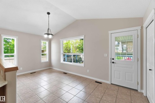 38 Willow Park Road, Stony Plain, AB - Indoor Photo Showing Other Room