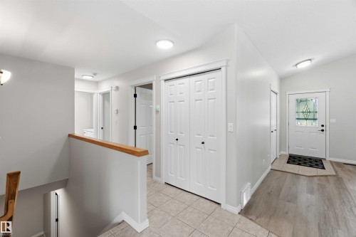 38 Willow Park Road, Stony Plain, AB - Indoor Photo Showing Other Room
