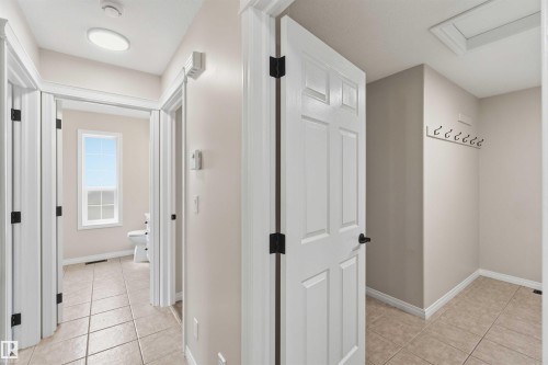 38 Willow Park Road, Stony Plain, AB - Indoor Photo Showing Other Room
