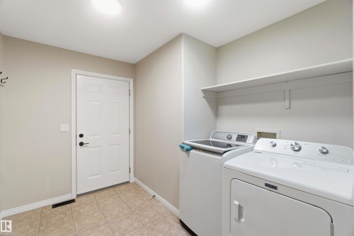 38 Willow Park Road, Stony Plain, AB - Indoor Photo Showing Laundry Room