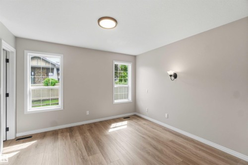 38 Willow Park Road, Stony Plain, AB - Indoor Photo Showing Other Room