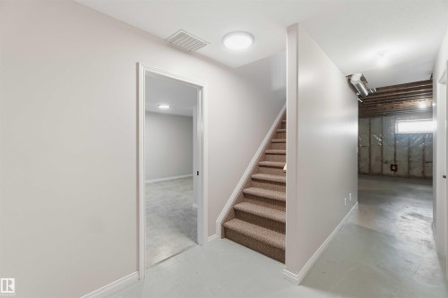 38 Willow Park Road, Stony Plain, AB - Indoor Photo Showing Other Room