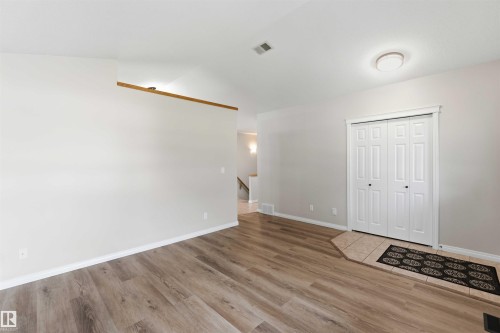38 Willow Park Road, Stony Plain, AB - Indoor Photo Showing Other Room