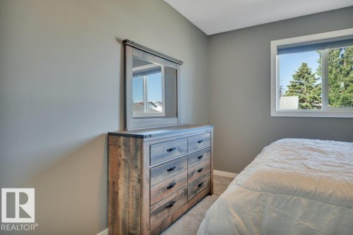 15036 128 Street Nw, Edmonton, AB - Indoor Photo Showing Bedroom