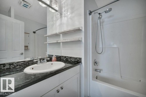 15036 128 Street Nw, Edmonton, AB - Indoor Photo Showing Bathroom