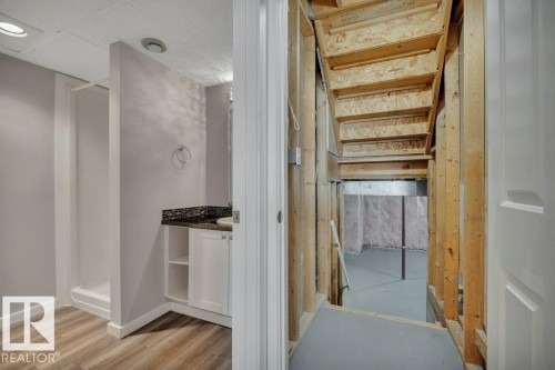 15036 128 Street Nw, Edmonton, AB - Indoor