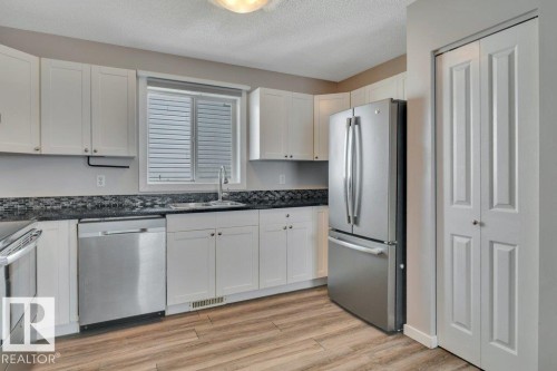 15036 128 Street Nw, Edmonton, AB - Indoor Photo Showing Kitchen