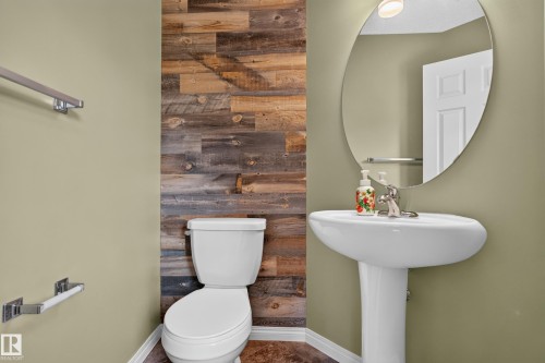 Bathroom - 3139 Carpenter Landing Sw, Edmonton, AB - Indoor Photo Showing Bathroom